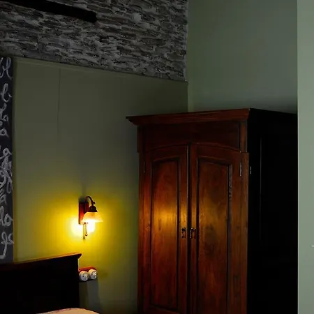 Casa De Baixo Hotel