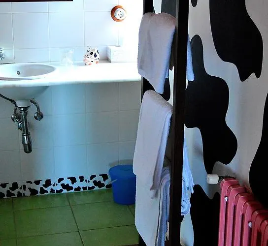 מלון Casa De Baixo 2*