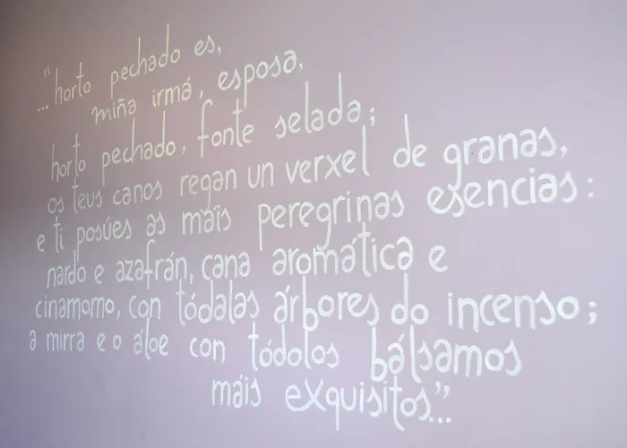 Casa De Baixo 2* לוגו