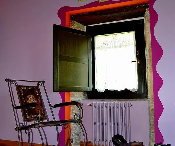 Casa De Baixo מלון