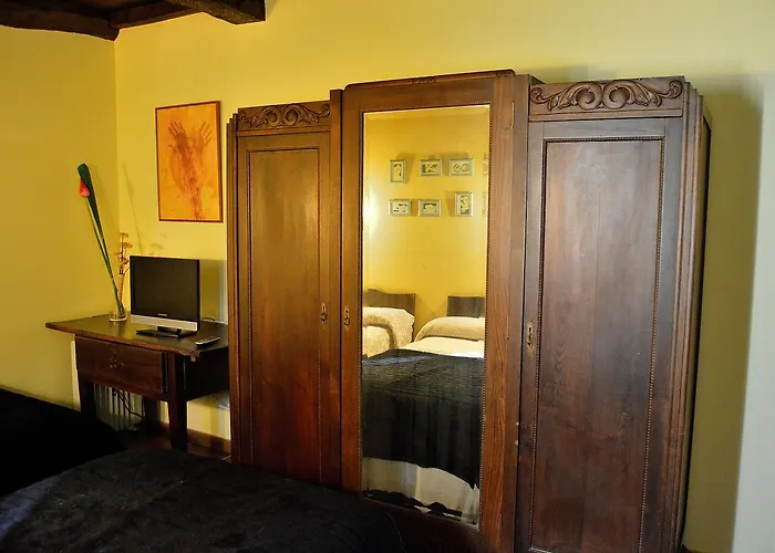 מלון Casa De Baixo 2*