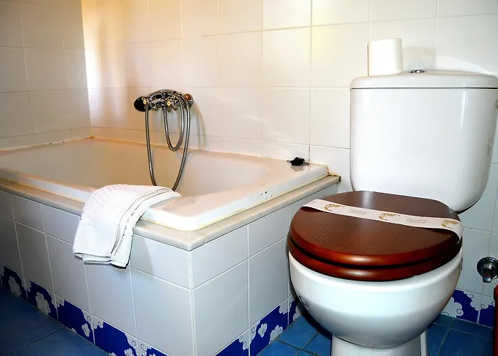 מלון Casa De Baixo